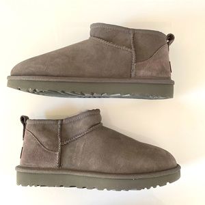 Women’s size 8 grey ultra mini UGG boots